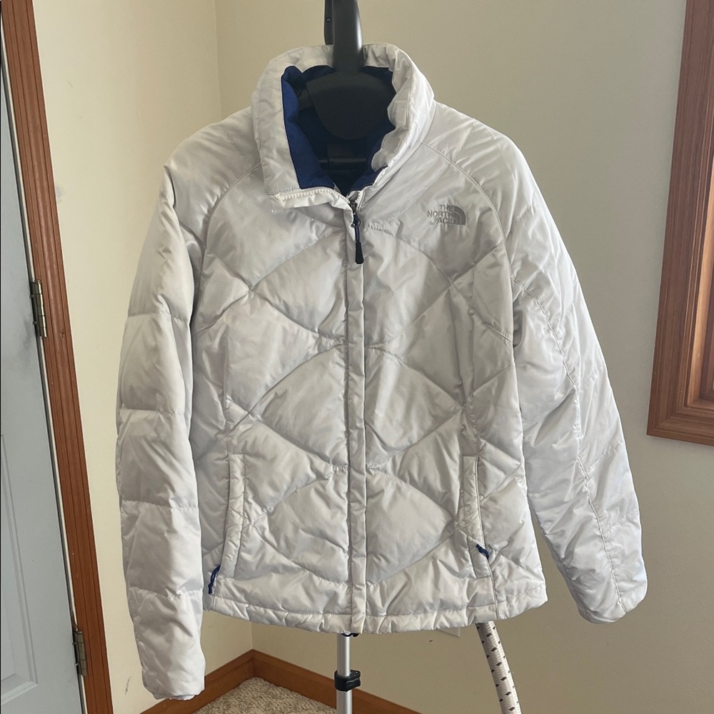 The North Face Women's White Mid Weight Puffer Jacket
